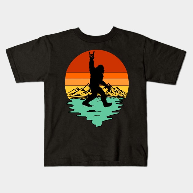 Bigfoot Metallica, Bigfoot Sunset Kids T-Shirt by JameMalbie